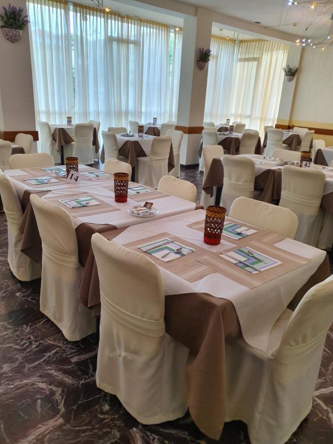 Hotel Bisanzio Червія Екстер'єр фото
