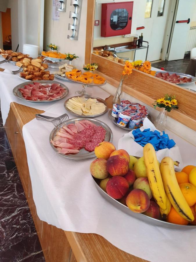 Hotel Bisanzio Червія Екстер'єр фото