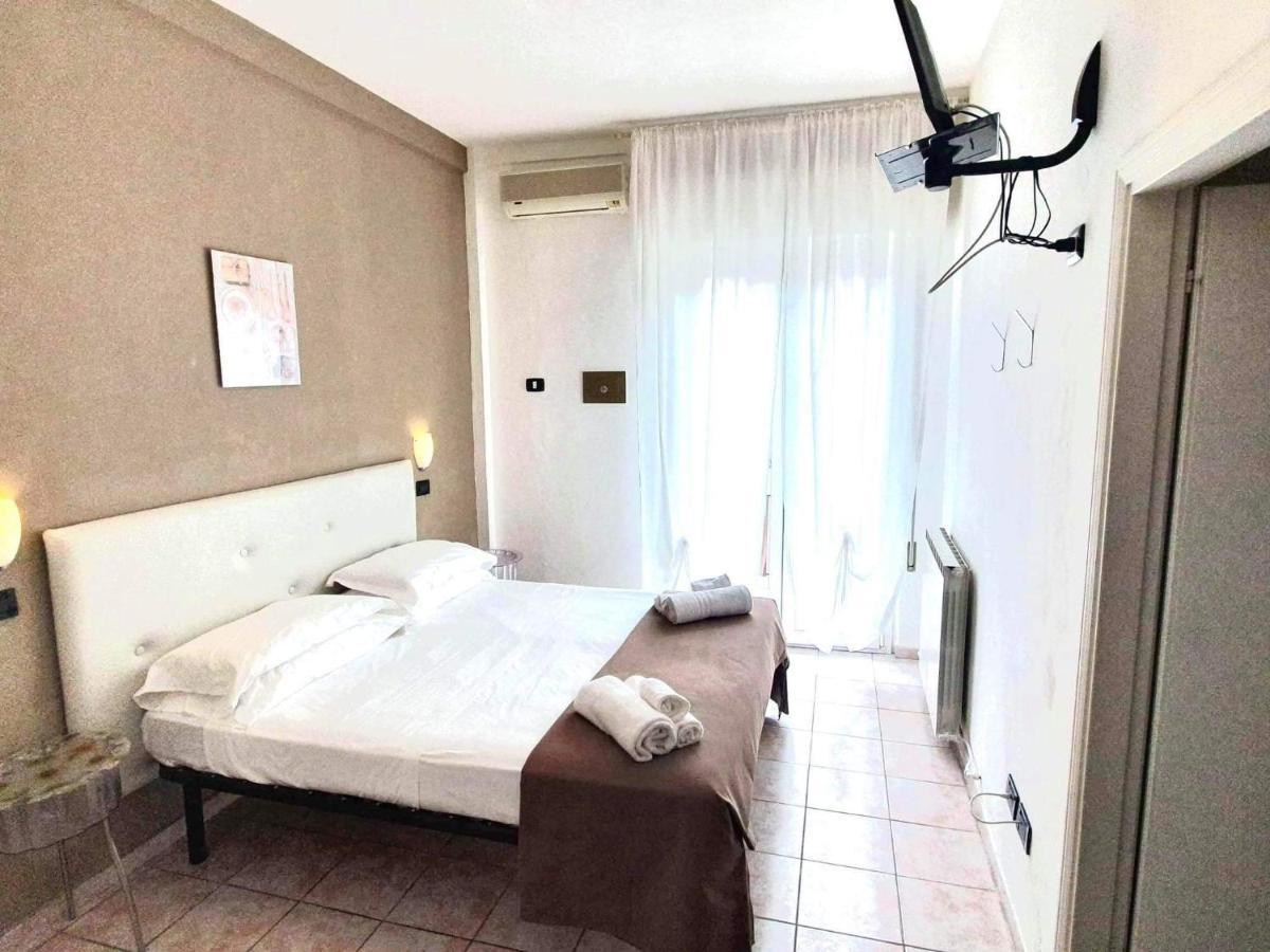 Hotel Bisanzio Червія Екстер'єр фото