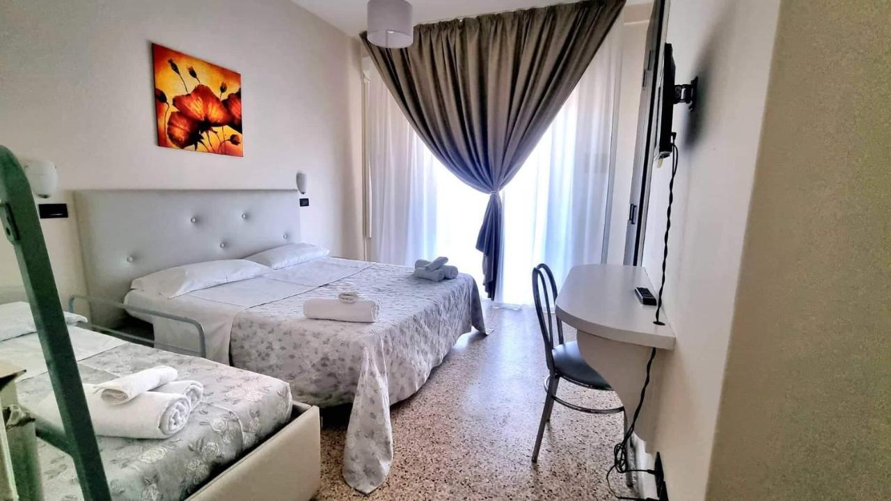 Hotel Bisanzio Червія Екстер'єр фото